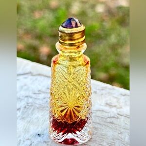 Vintage Middle Eastern Attar Perfume Bottle – Jewel Top – 1970s–1990s